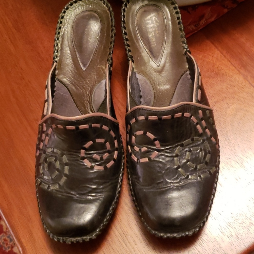 CLARKS Artisan Collection leather wedge, like new